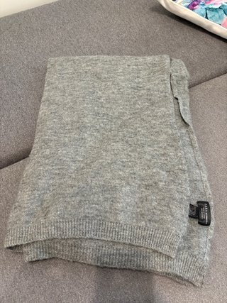 Bufanda Zara Gris
