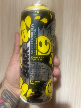 Spray Montana Black Amarillo Laia