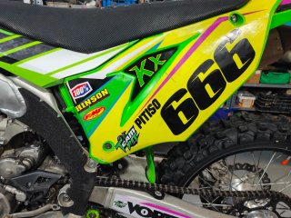 Tapa Rejilla Caja Filtro Kawasaki KX 250-450 20-25