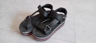 Sandalias plataforma negras