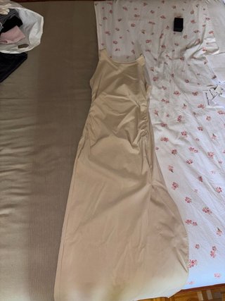 Abito lungo beige bershka taglia m