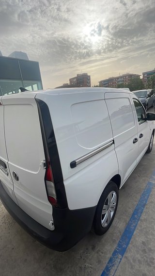 ULTIMA UNIDAD! Volkswagen Caddy 2021 102CV*