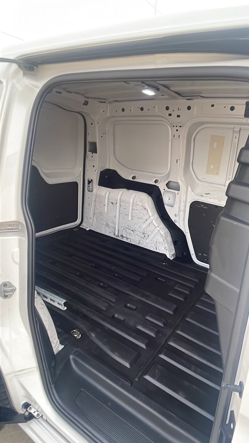 Volkswagen Caddy Cargo 2.0 TDI 2021, foto 9