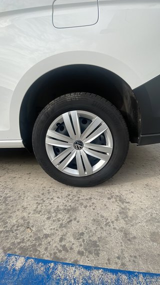 ULTIMA UNIDAD! Volkswagen Caddy 2021 102CV*