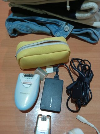 Depiladora Eléctrica Rowenta + Accesorios