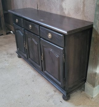 Mueble recibidor madera oscuro
