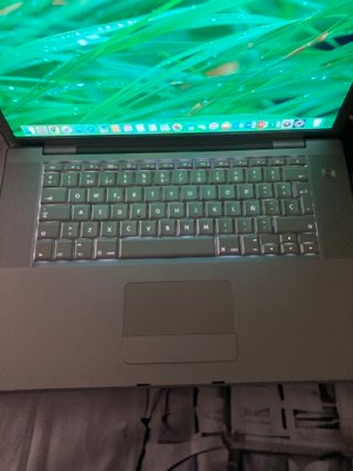 MacBook Pro 15” Traktor 3