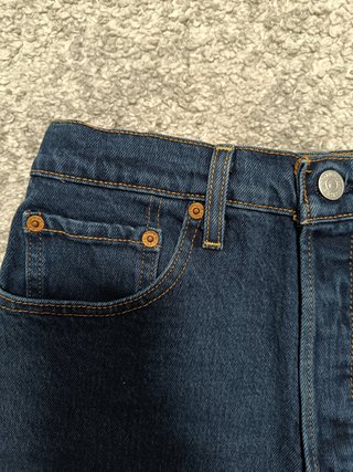 Short vaquero oscuro Levi's