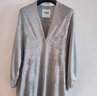 Vestido Kimono Bordado Zara. Edición limitada.