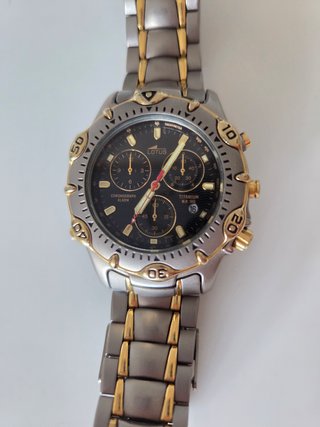 Lotus Titanium Modelo 9665 Cronógrafo Alarma