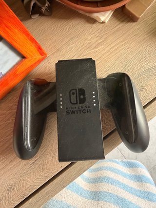 Nintendo Switch + Animal Crossing + Caja
