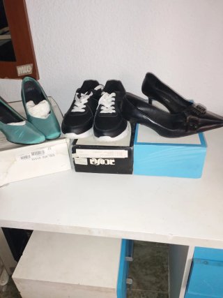 Lote 2 pares zapatos y zapatillas talla 37