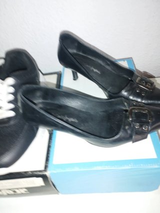 Lote 2 pares zapatos y zapatillas talla 37