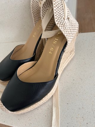 Alpargatas Paris 64 Piel Negra Beige