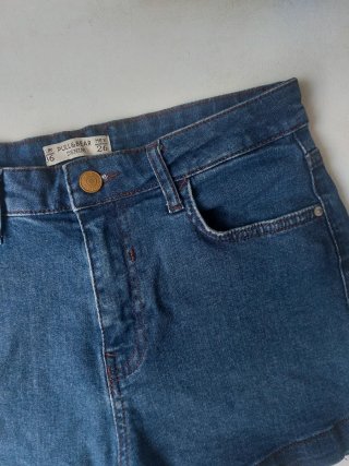 Pantalón corto vaquero Pull & Bear Talla 36