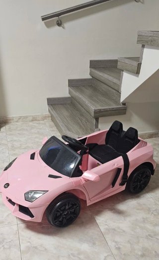 Coche eléctrico deportivo para niños