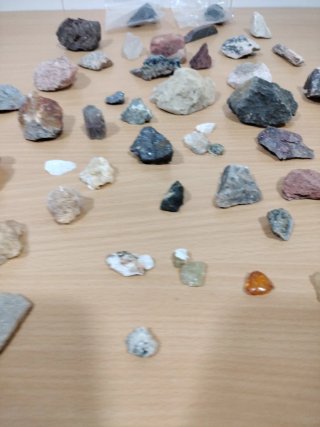 Lotto di Minerali e Rocce Varie