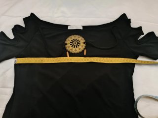 Maglietta donna nera con decorazione