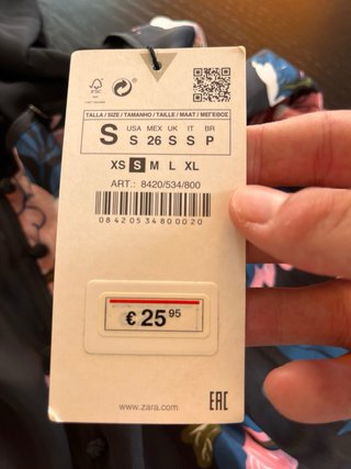 Falda Zara Estampado Floral Montañas