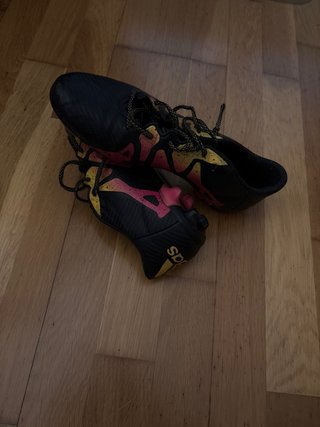 Botas de fútbol Adidas niño seminuevas