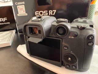 Canon EOS R7 Cámara Mirrorless 32.4MP 4K