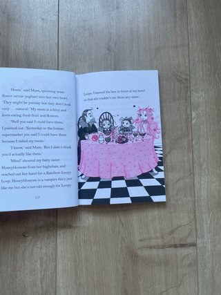 Isadora Moon Goes on Holiday
