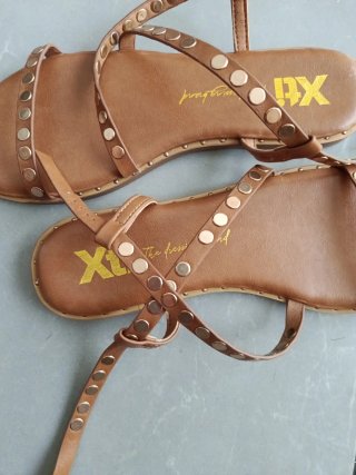 Sandalias Gioseppo Beige y Negras