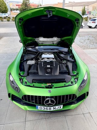 Mercedes-Benz AMG GT-R (GREEN HELL MAGNO) 2018