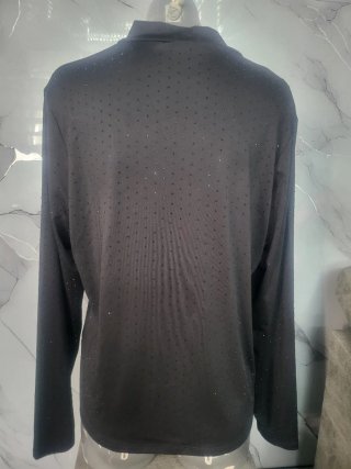 Blusa negra con pedrería Talla XL