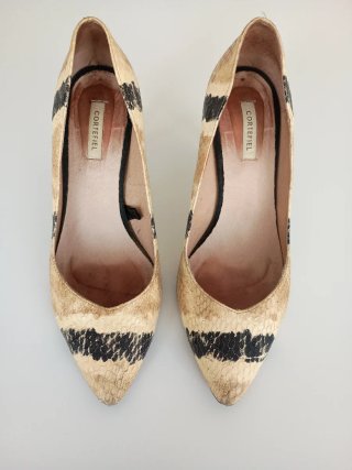 Zapatos de tacón Cortefiel piel serpiente