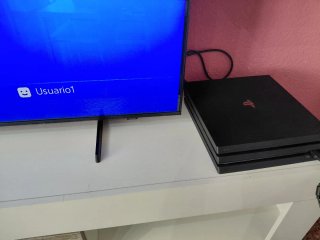 PS4 Pro Fortnite Edition + 2 Controller + 5 Games
