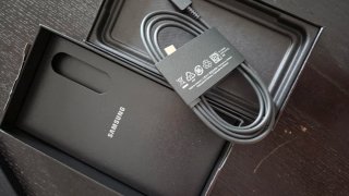 Samsung Galaxy S23 Negro + Funda y Cable