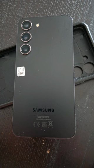 Samsung Galaxy S23 Negro + Funda y Cable