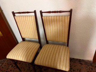Comedor completo: aparador, mesa y 6 sillas