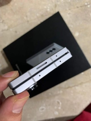 Samsung Galaxy Z Fold 6 con Factura y Garantía