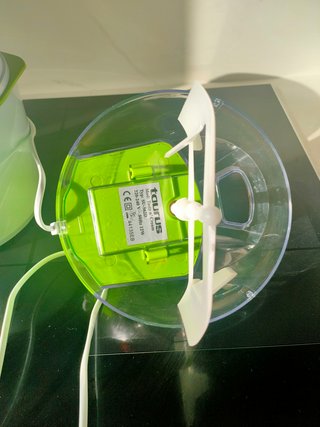 Heladera Taurus Verde y Blanca