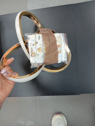 Lámpara de techo moderna dorada
