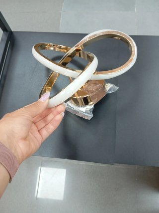 Lámpara de techo moderna dorada