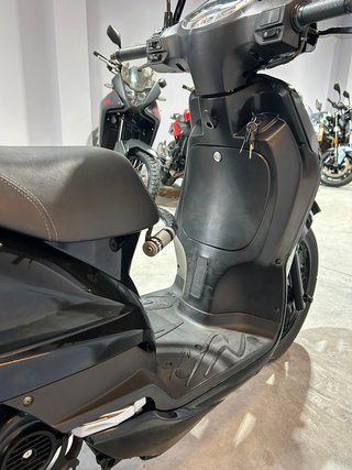 Peugeot Tweet 50