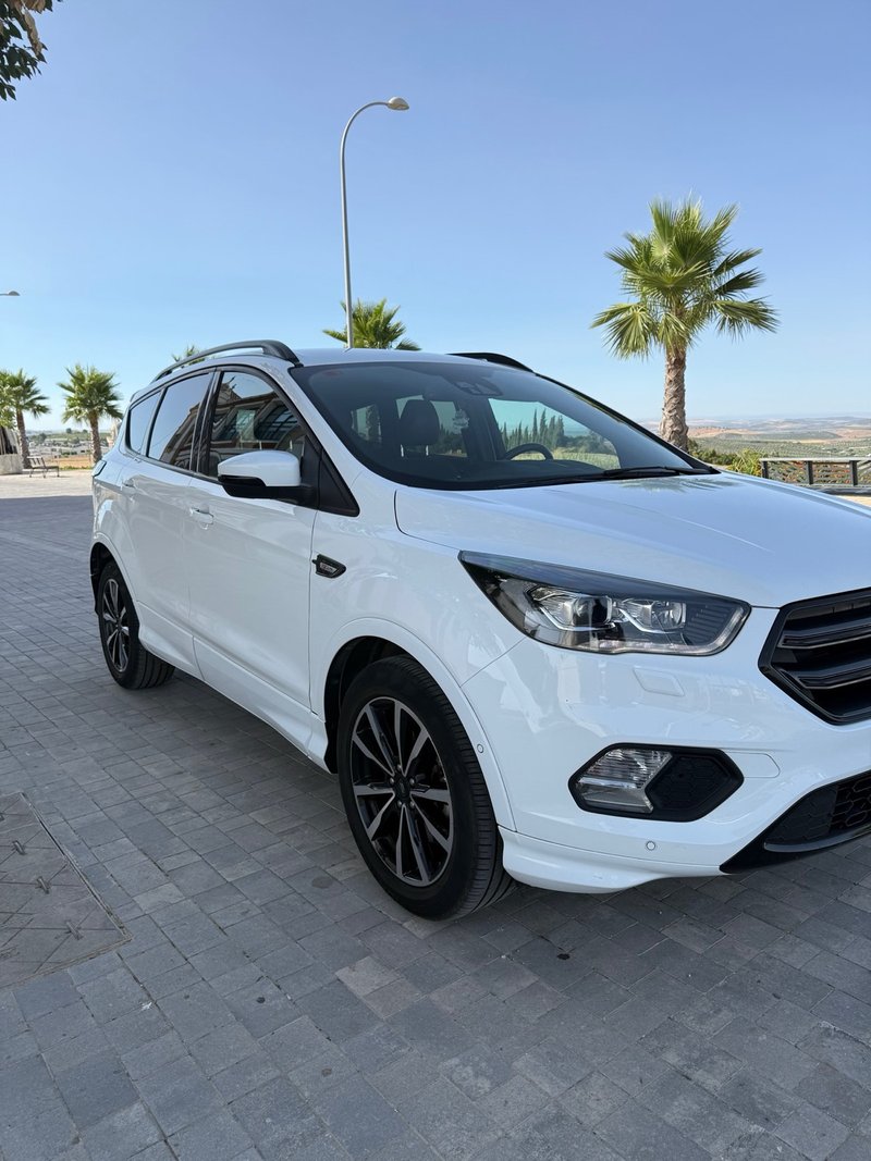 Ford Kuga ST LINE - foto 1