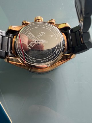 Reloj Festina Cronógrafo Negro y Dorado