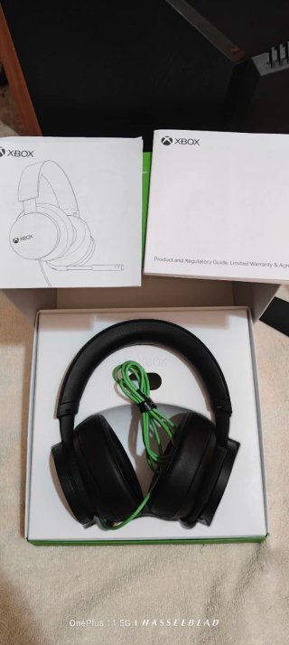 Xbox Series S + Monitor y Accesorios