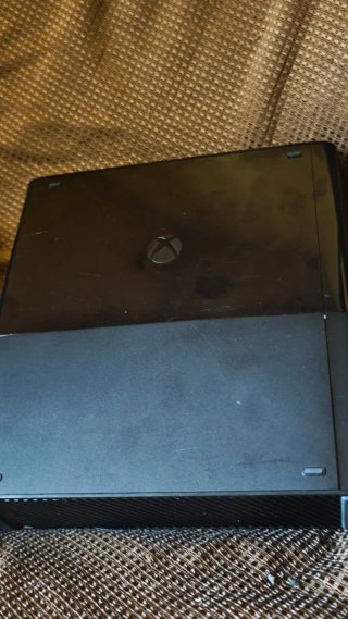 Xbox 360 E Console Nera