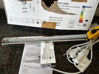 Lámpara LED Azhien Espejo Plata/Blanco