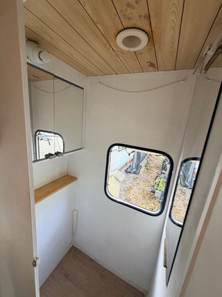 Caravana completa con avancé, cocina y trastero