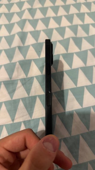iPhone 16 Nero