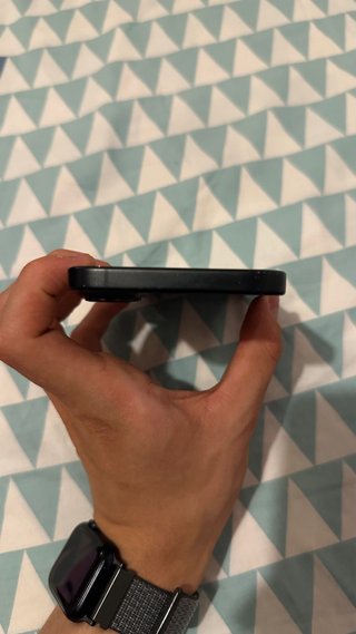 iPhone 16 Nero
