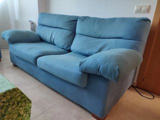 2 Sofas azul uno de 3 plazas y el otro de 2