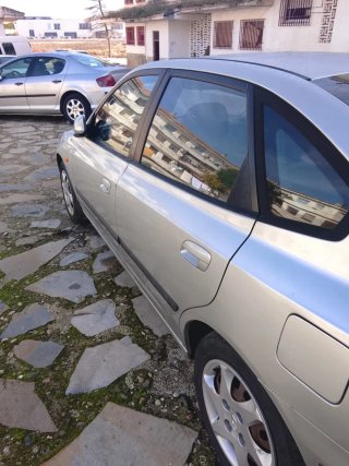Hyundai Elantra 2004