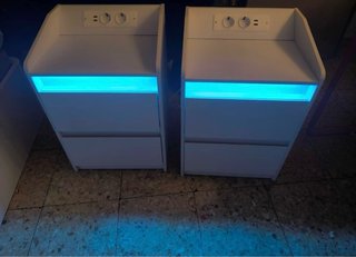 2 Mesitas de Noche Blancas con Luz LED de colores
